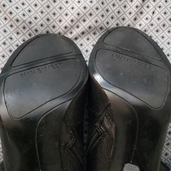 Boots - Picture 2 of 3